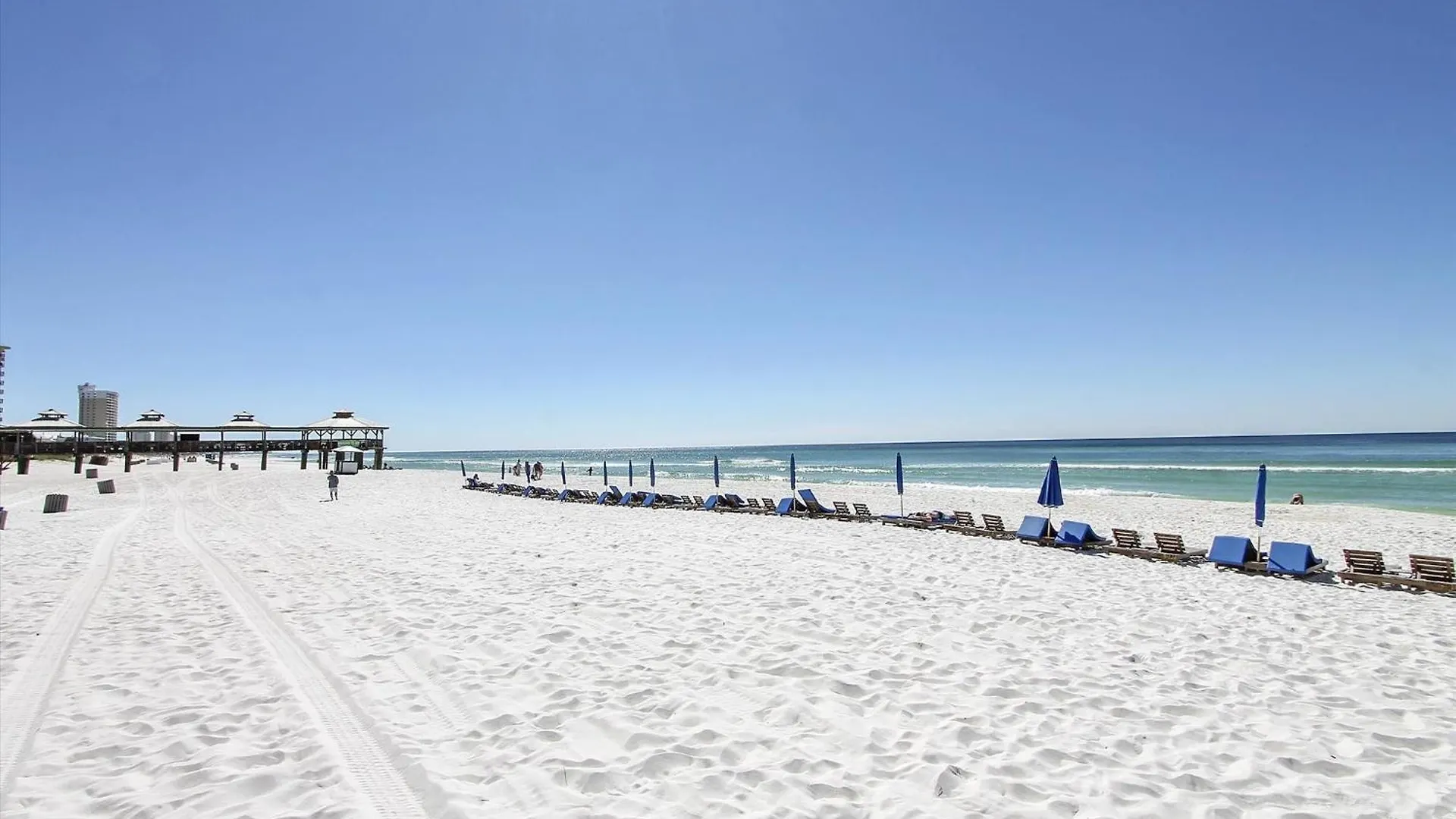 Apartment Shores of Panama 401: Beachfront 3-Bedroom Condo with Parking Panama City Beach