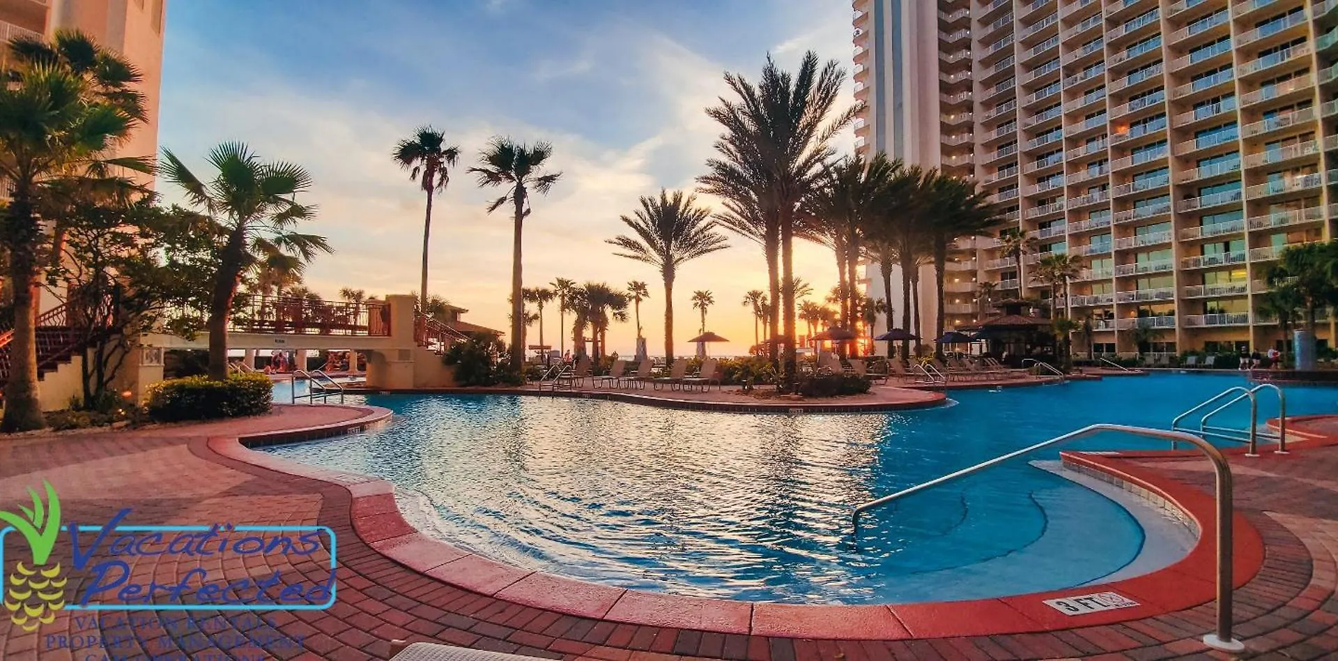 Shores of Panama 401: Beachfront 3-Bedroom Condo with Parking Panama City Beach Apartment