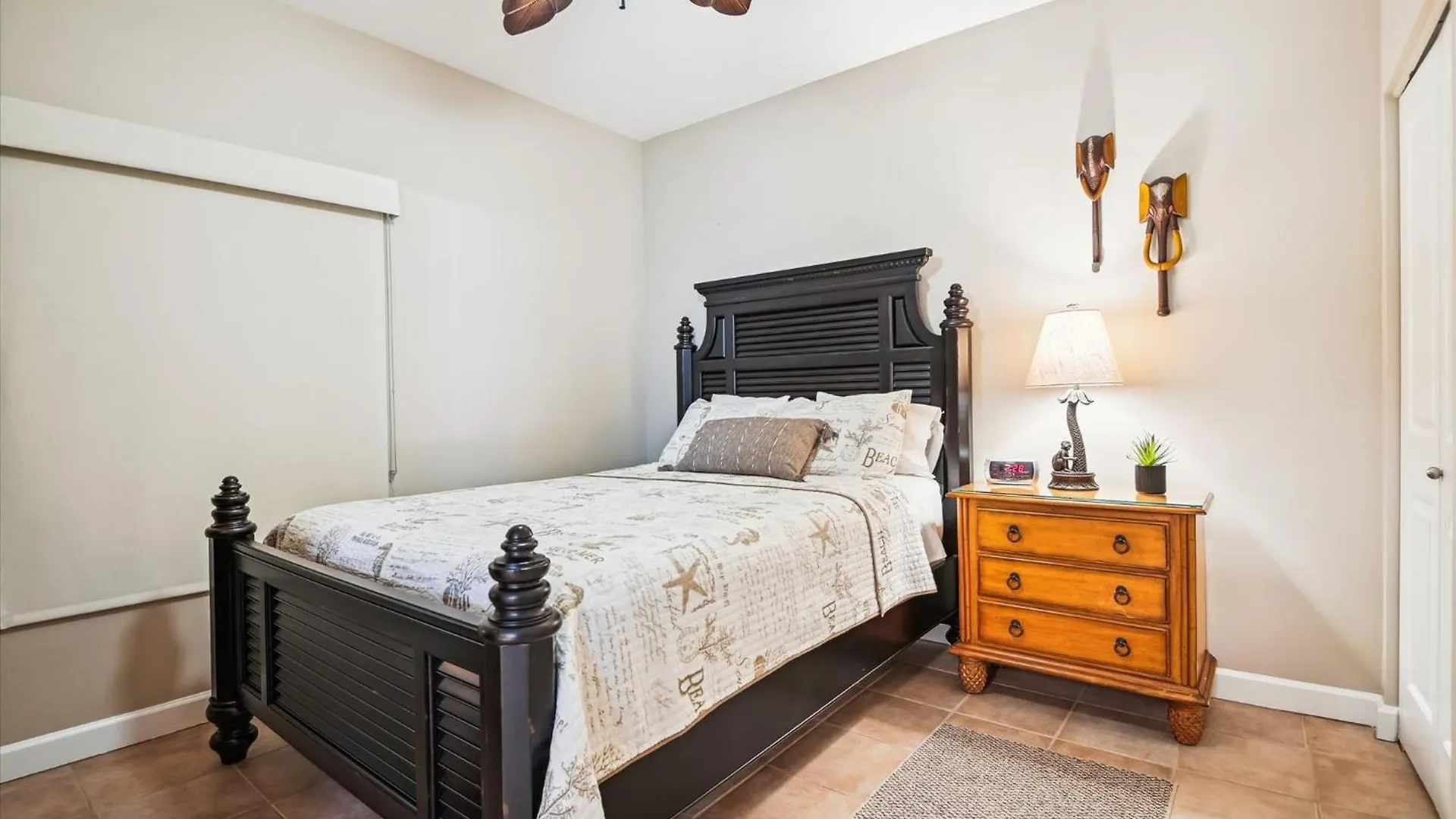 Apartment Shores of Panama 401: Beachfront 3-Bedroom Condo with Parking Panama City Beach