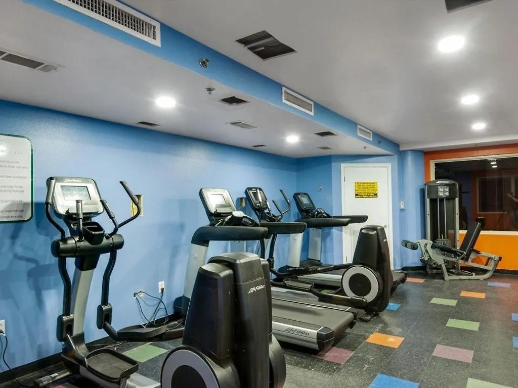 Shores of Panama 401: Beachfront 3-Bedroom Condo with Parking Panama City Beach